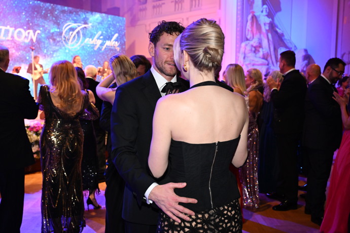 FOTO: Martin a jeho neposedná ručka šmátralka. – stránka 11