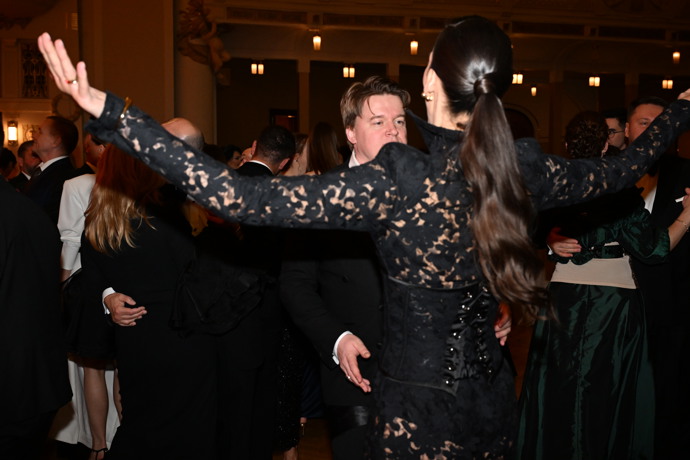 FOTO: Partnerská dvojice se očividně skvěle bavila. – stránka 3