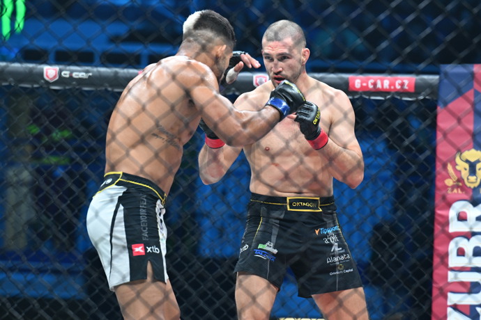 FOTO: Oktagon 84. – stránka 66