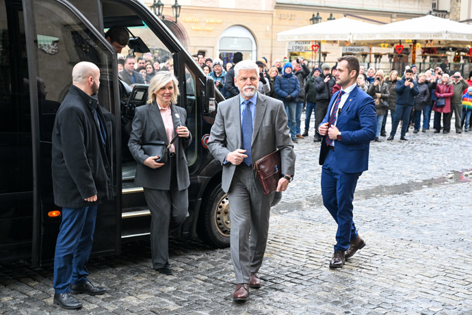 FOTO: Prezidentský pár je velmi elegantní. – stránka 22