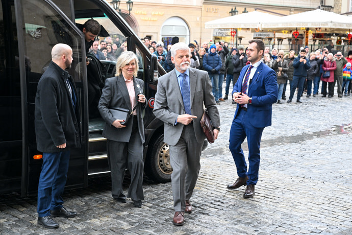 FOTO: Petr Pavel s manželkou Evou Pavlovou. – stránka 21