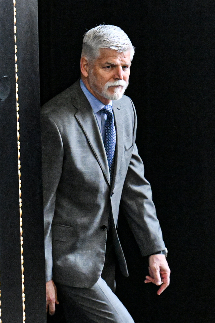 FOTO: Petr Pavel vstupuje do hlavní síně Staroměstské radnice. – stránka 4