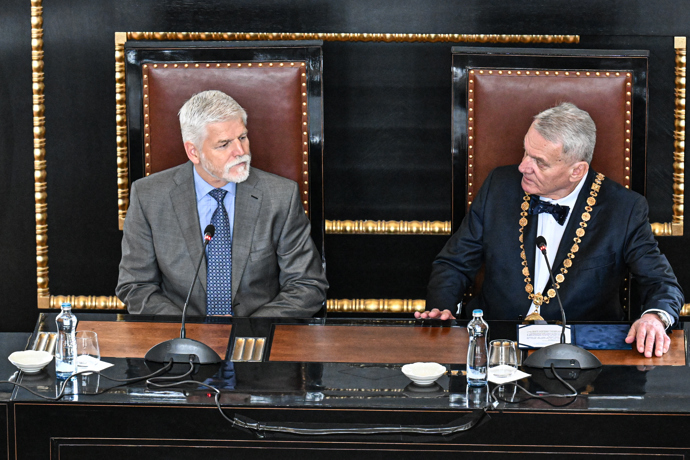 FOTO: Petr Pavel a Bohuslav Sbodoa se bavili na pražské radnici. – stránka 1