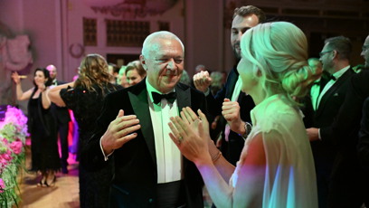 FOTO: Český ples přinesl zajímavé momenty.