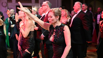 FOTO: Český ples byl poměrně divoký.