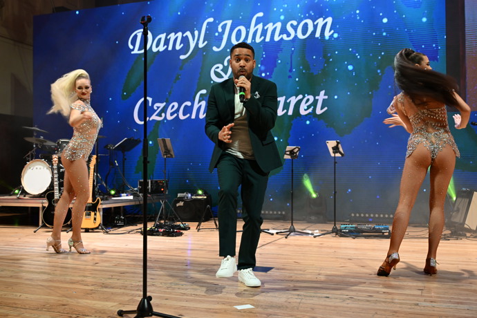 FOTO: Nechyběl ani Czech Cabaret. – stránka 5