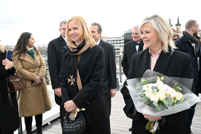 FOTO: Eva Pavlová byla samý úsměv. – stránka 13