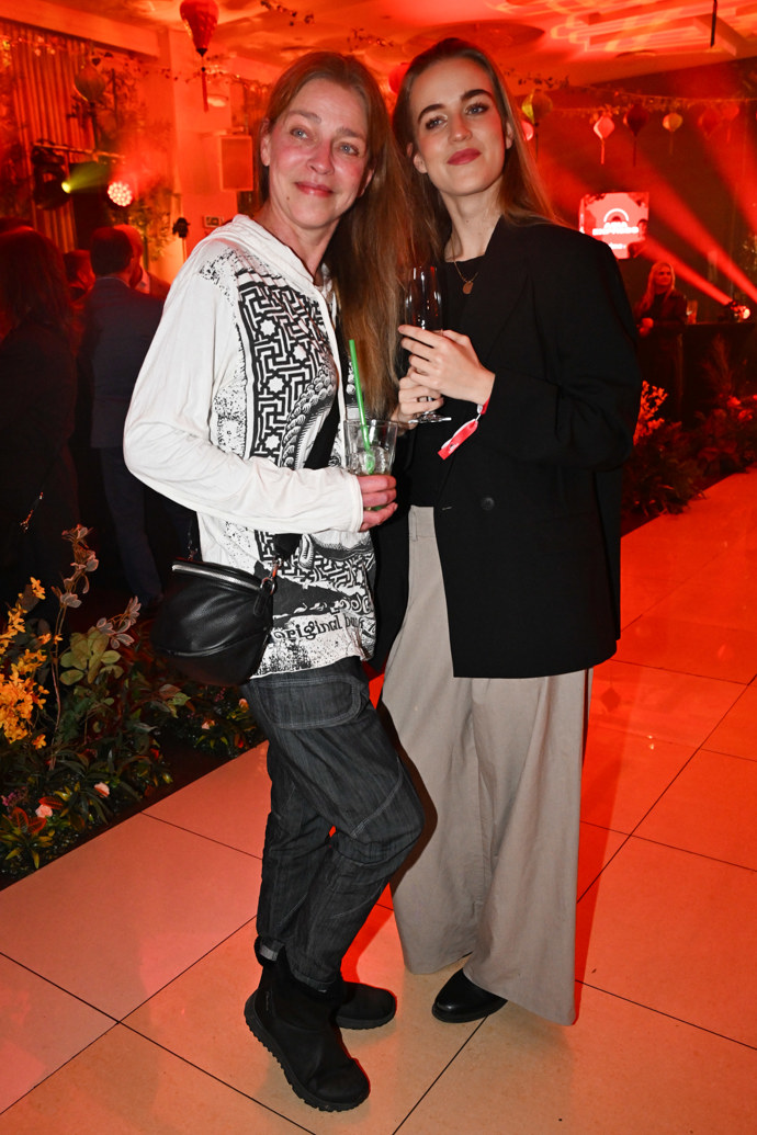 FOTO: Geny se nezapřou. – stránka 86