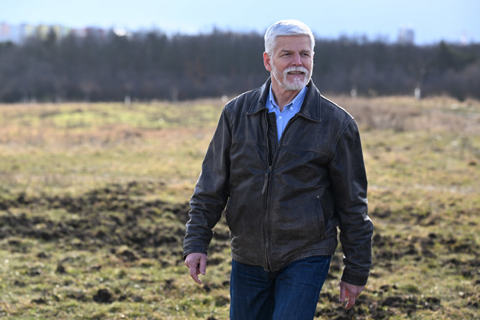 FOTO: Petr Pavel má dobrou fyzičku. – stránka 15