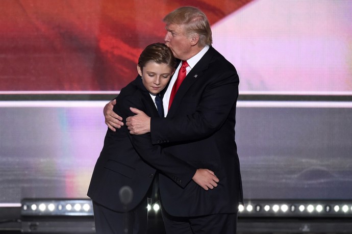 FOTO: Donald Trump a Barron Trump. – stránka 3