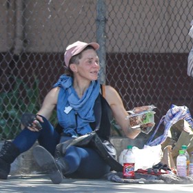 Loni Willison žije na ulici.