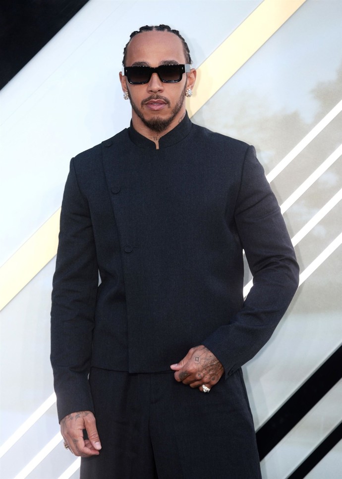 FOTO: Lewis Hamilton má randit s Kim Kardashian.