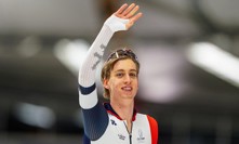 Rychlobruslař Metoděj Jílek nastupuje na zimních Olympijských hrách ke prvnímu olympijskému závodu v životě.