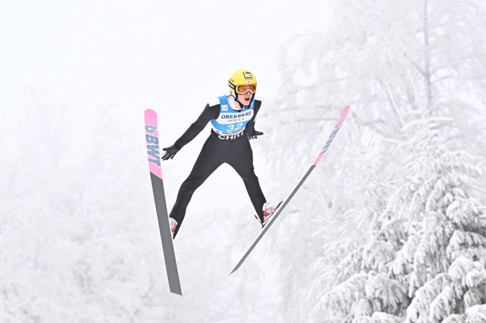 FOTO: Skok na lyžích.