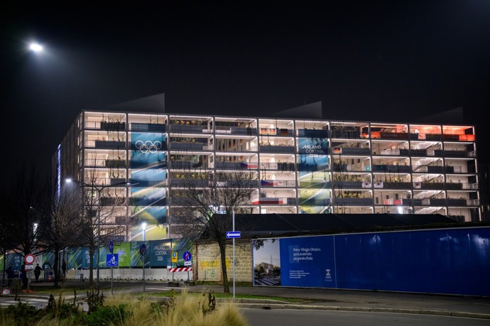 FOTO: Olympijská vesnička v Miláně. – stránka 25