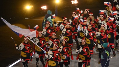 FOTO: David Pastrňák vedl coby vlajkonoš českou výpravu v Milánu.