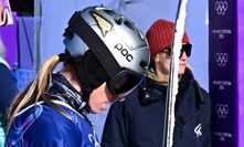 Ester Ledecká kouše hořké zklamání po chybě ve čtvrtfinále paralelního slalomu na ZOH.