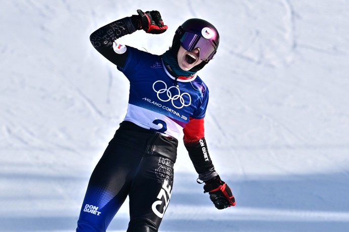 FOTO: Zuzana Maděrová se raduje z olympijského zlata. – stránka 6