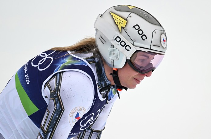 FOTO: Zklamaná Ester Ledecká po nedokončeném sjezdu. – stránka 1