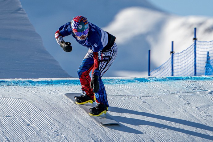 FOTO: Snowboardistka Eva Adamczyková. – stránka 13