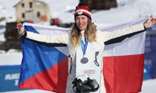 Eva Adamczyková získala stříbro.