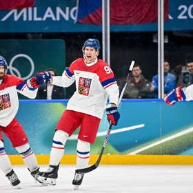 Národní tým sice zápasu od začátku dominoval a vypracoval si dvoubrankový náskok, pak ale přišel nepochopitelný kolaps.