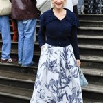 Herečka Helen Mirren vyrazila na londýnský týden módy v mladistvém jarním outfitu.