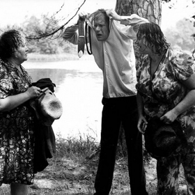 Hogo fogo Homolka: Homolkovi mají auto. Pojede se na výlet, nebo za "umírajícím" pradědečkem?