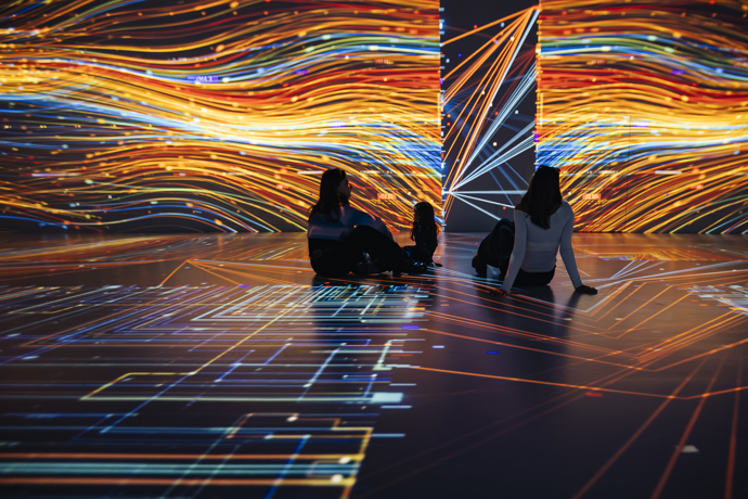 FOTO: Aktuálně je v Signal Space k vidění výstava Echoes of Tomorrow. – stránka 1