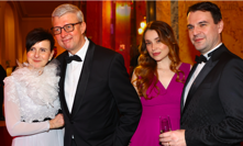 Macinka s Havlíčkem vyvedli manželky, Saudková v doprovodu neznámého elegána: Překvapiví hosté na plese