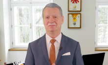 To byl zase týden 141: Václav Klaus se zastal Petra Macinky, počasí se proti němu spiklo