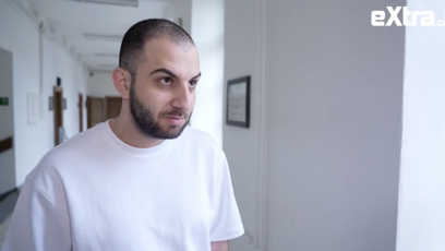 FOTO: Youtuber Mike Oganesjan u soudu, kde se řešil případ Pepy Kůrky.