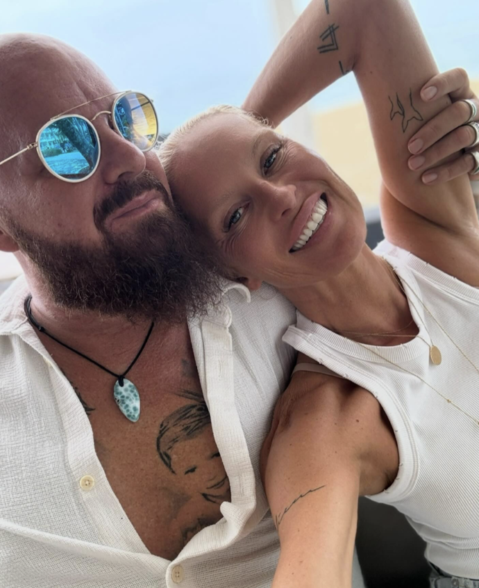 FOTO: Simona Krainová tráví Valentýna s manželem Karlem. – stránka 2