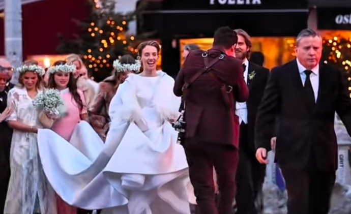 FOTO: Maya Hawke do toho o víkendu tajně praštila. – stránka 7