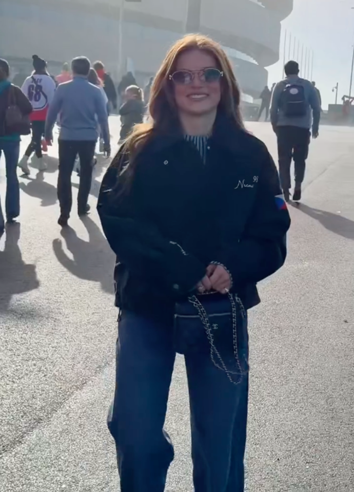 FOTO: Nikola svého partnera podporuje téměř na každém zápase. – stránka 6