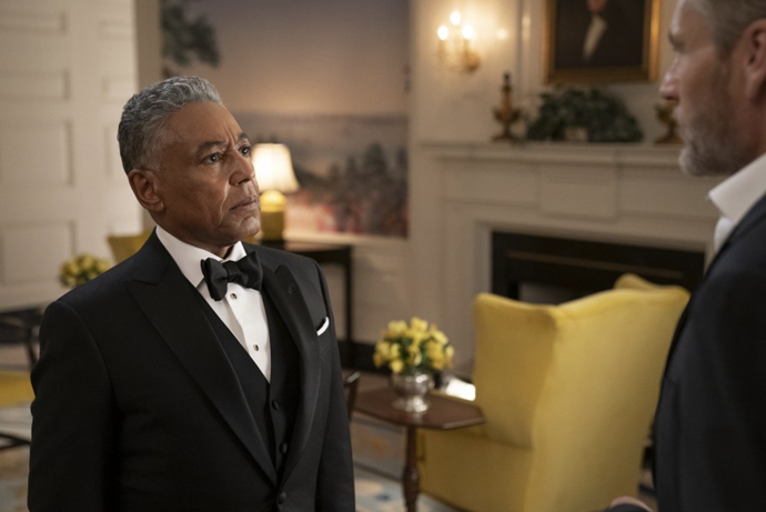 FOTO: Giancarlo Esposito si zahrál v seriálu Rezidence. – stránka 1