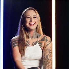 Hlavní hrdinkou nové epizody je energická Tereza, která se živí jako profi domina.