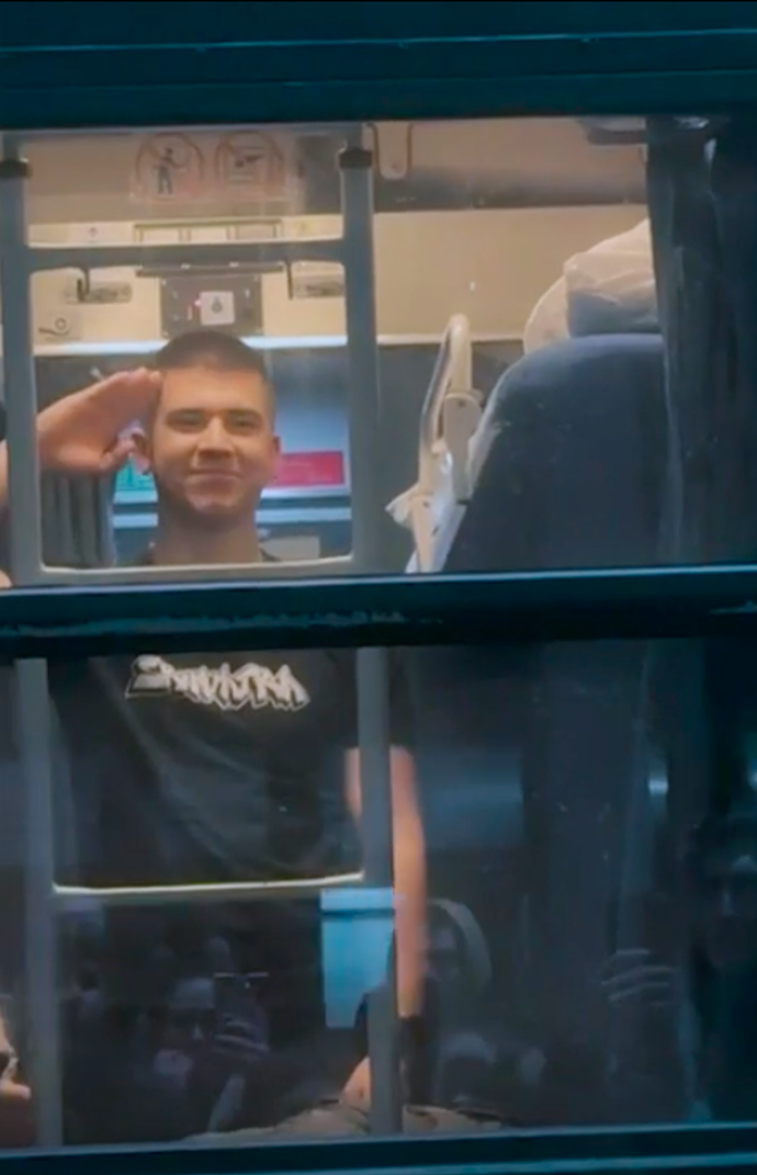 FOTO: Andrii se nakonec sám přihlásil do armády.