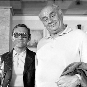 Zdeněk Kryzánek si v komedii zahrál vinaře Kvasničku. Šlo o jeho poslední filmovou roli.