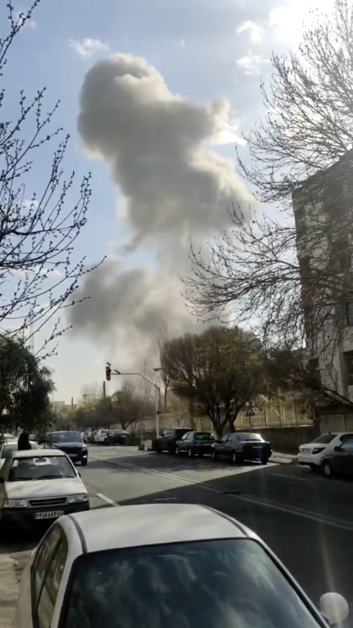 FOTO: Blízký východ se v sobotu ráno probudil do dalšího masivního vojenského konfliktu. – stránka 6