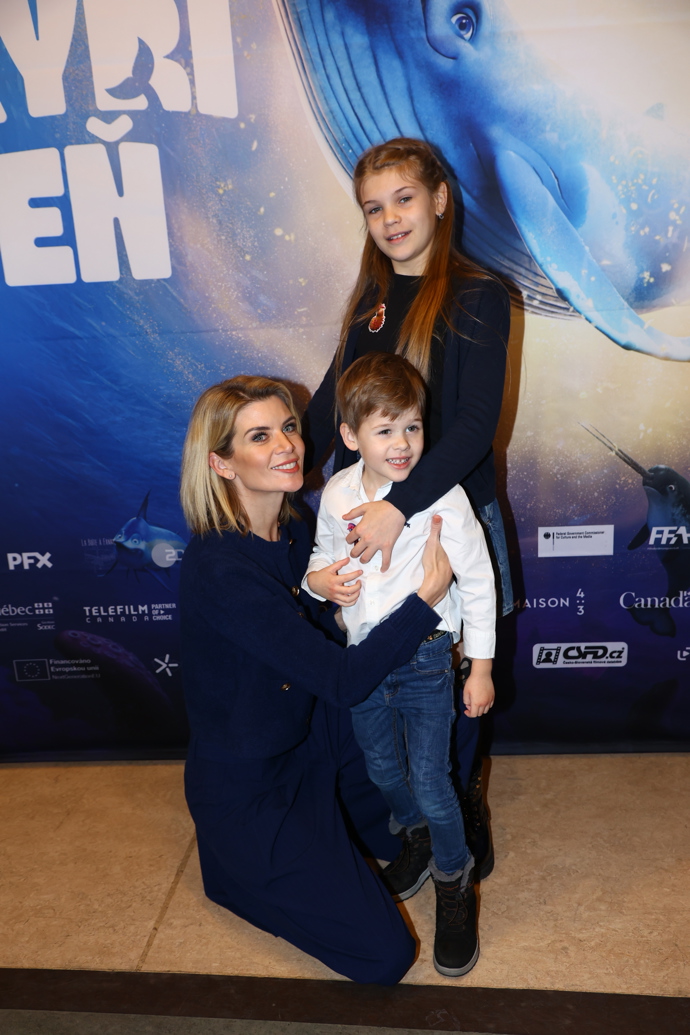 FOTO: Iveta Lutovská s dcerou Anetou a synem Matyášem. – stránka 6