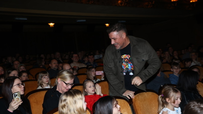 FOTO: Michal Holán vyrazil do kina.