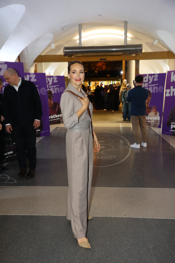 FOTO: Lucie Vondráčková vypadala skvěle. – stránka 20