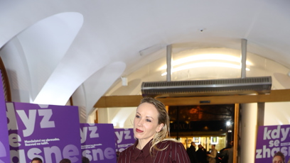 FOTO: Petra Hřebíčková vsadila na bordó barvu.