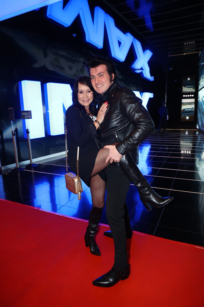 FOTO: Heidi Janků se umí odvázat. – stránka 7