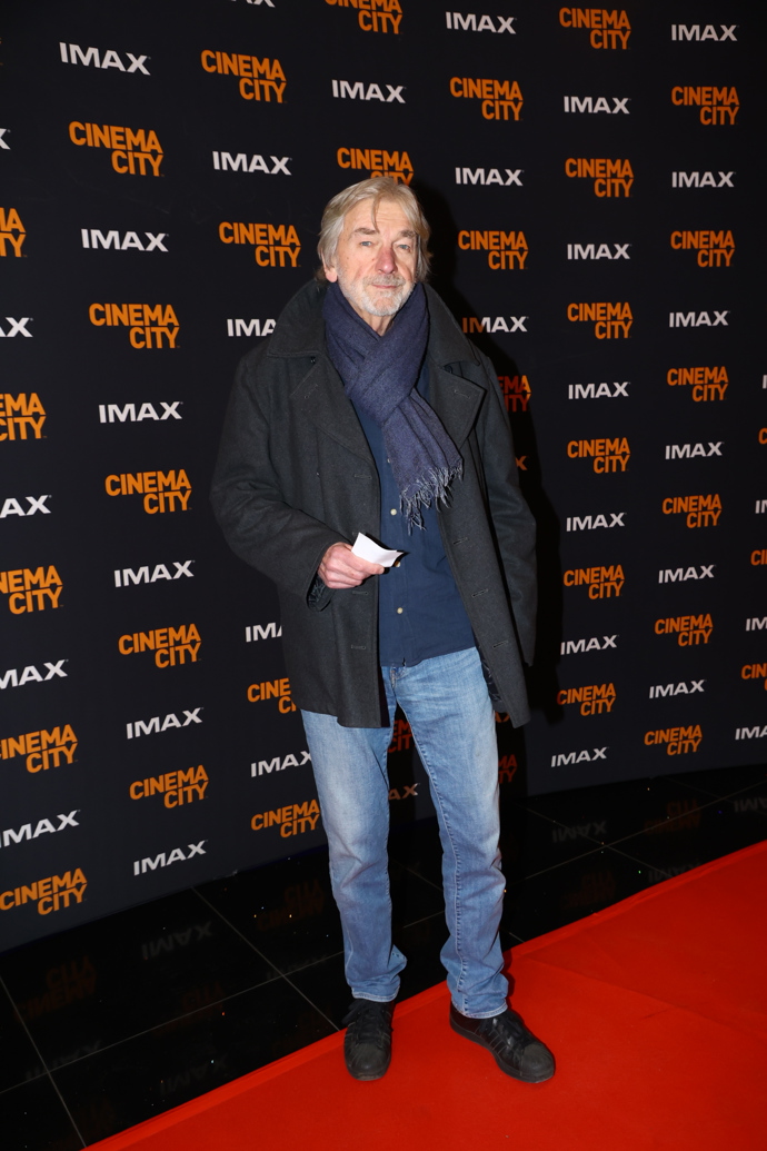 FOTO: Vladimír Kratina vypadá stále dobře. – stránka 8