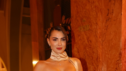 FOTO: Karolína Kopíncová vynesla krásné šaty.