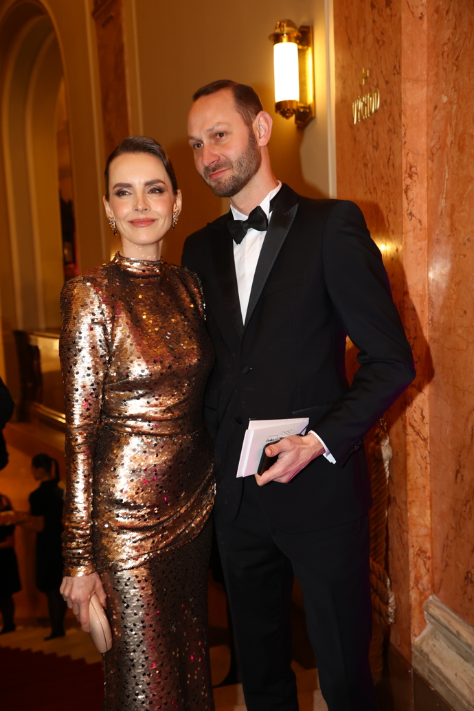 FOTO: Gabriela Lašková po boku svého muže. – stránka 1