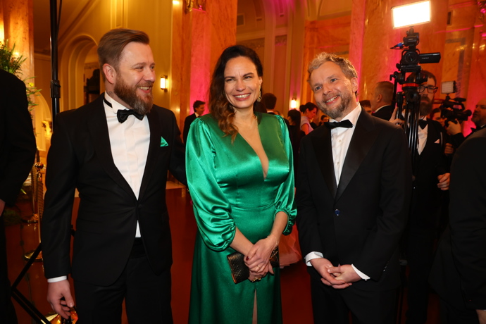 FOTO: Marek Prchal si ples v Obecním domě nenechal ujít. – stránka 7