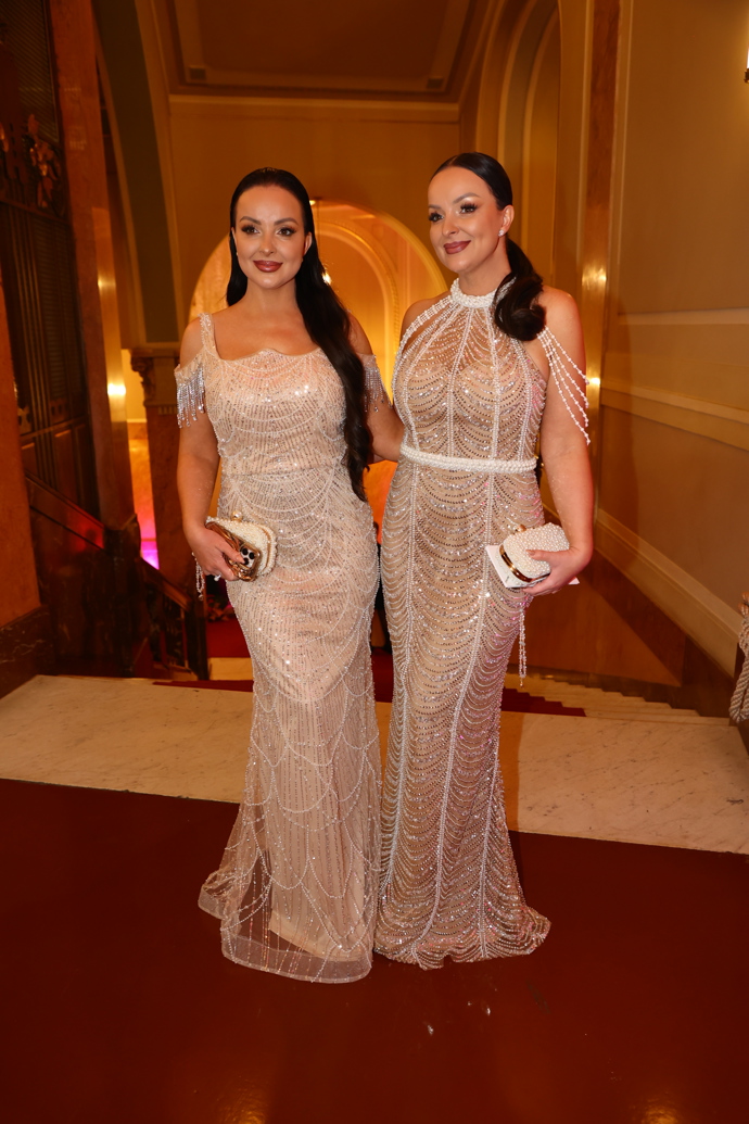 FOTO: Česko-Slovenský ples si nenechala ujít řada lidí. – stránka 101